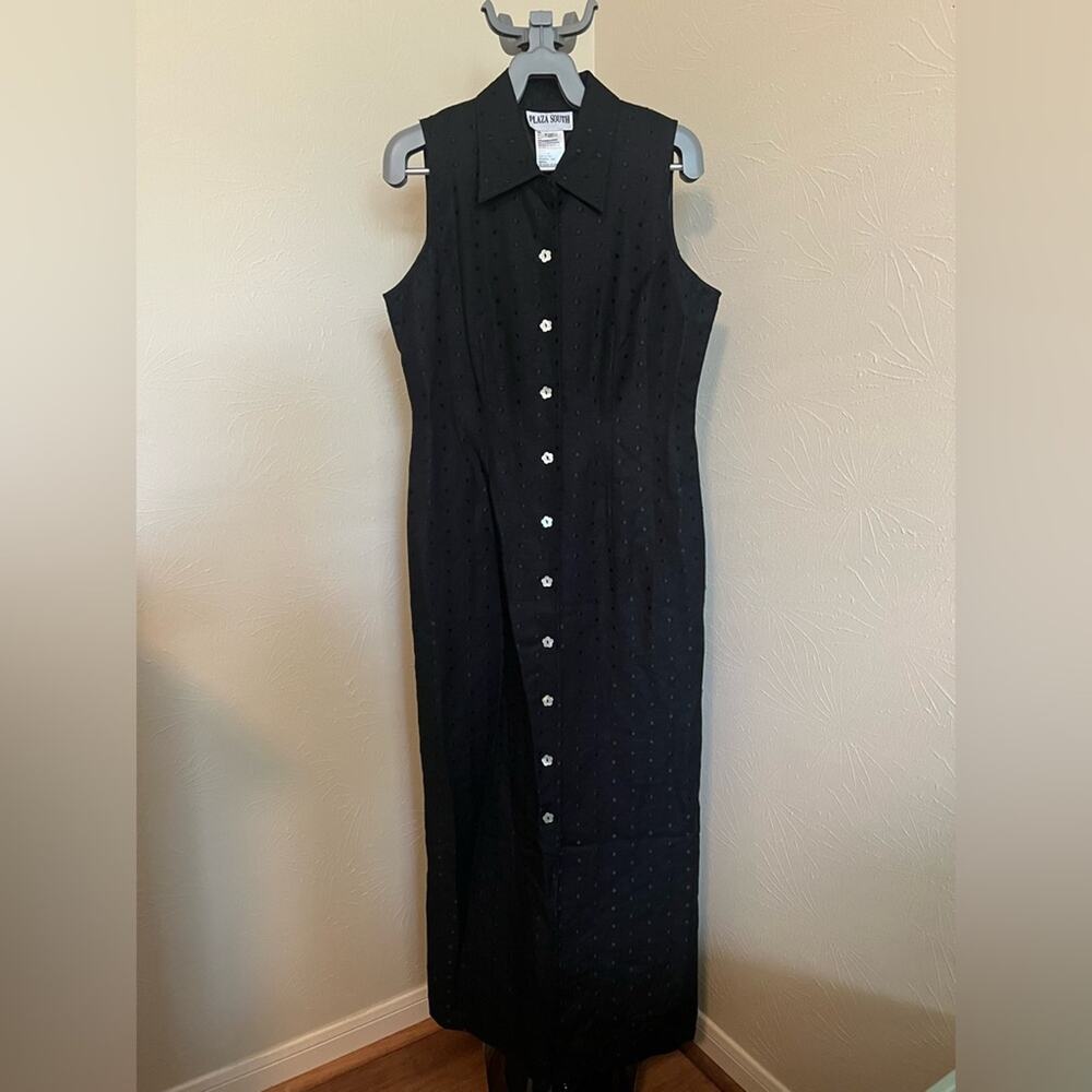 Plaza South Black Flower Button Dress Size 4
